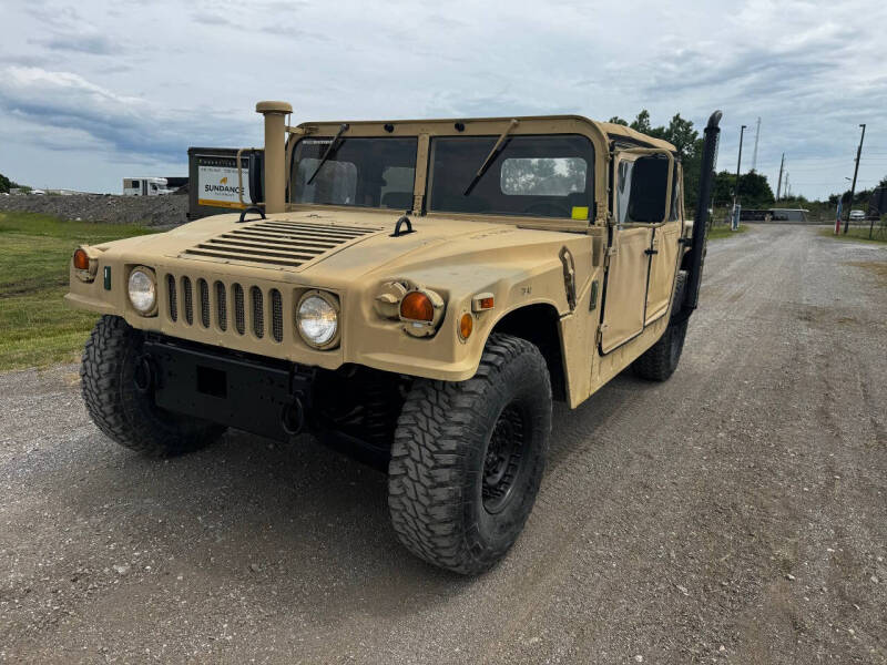 2014 AM General Hummer