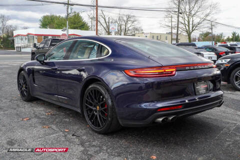 2017 Porsche Panamera 4S