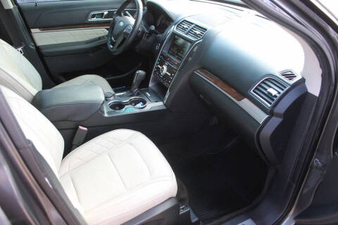 2016 Ford Explorer Platinum