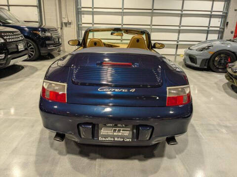 2000 Porsche 911 Carrera 4