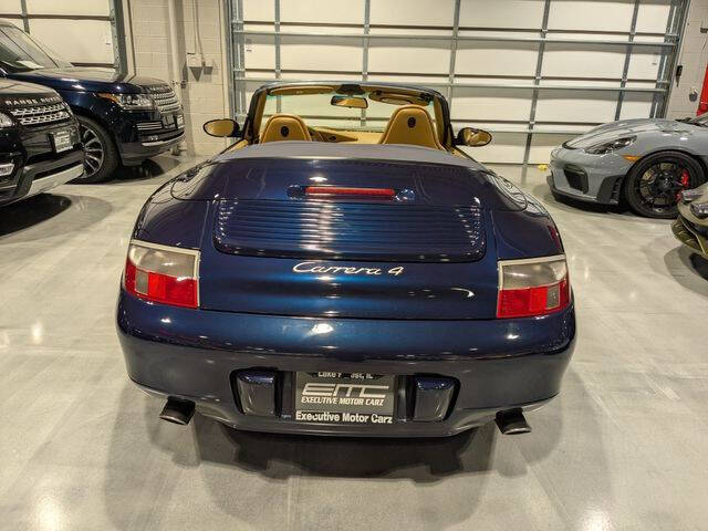 2000 Porsche 911 Carrera 4