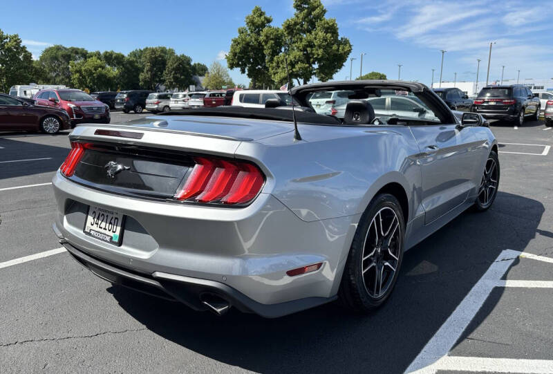 2022 Ford Mustang EcoBoost Premium