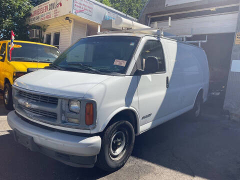 2002 Chevrolet Express for sale at Drive Deleon in Yonkers NY