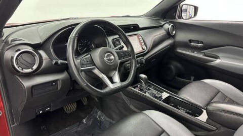 2022 Nissan Kicks SR