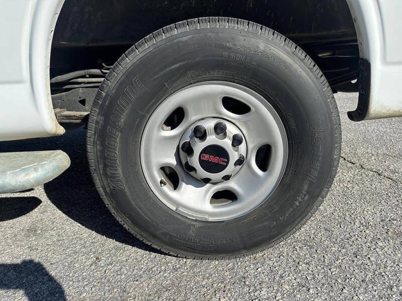 2024 GMC Savana 2500