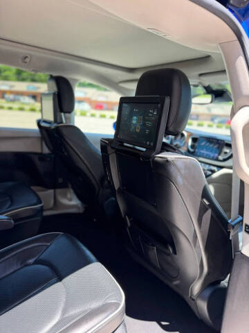 2021 Chrysler Pacifica Hybrid Limited