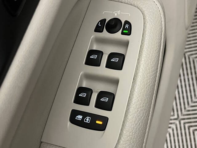 2022 Volvo S60 B5 Momentum