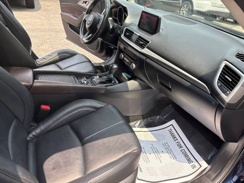 2018 Mazda MAZDA3 Touring