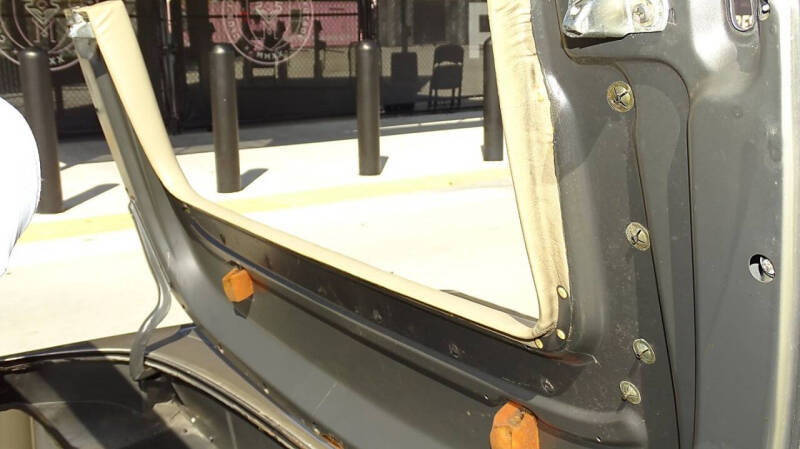 1989 Mercedes-Benz 560-Class 560 SL