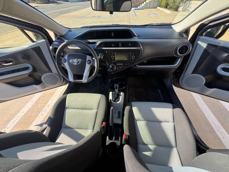 2014 Toyota Prius c Two