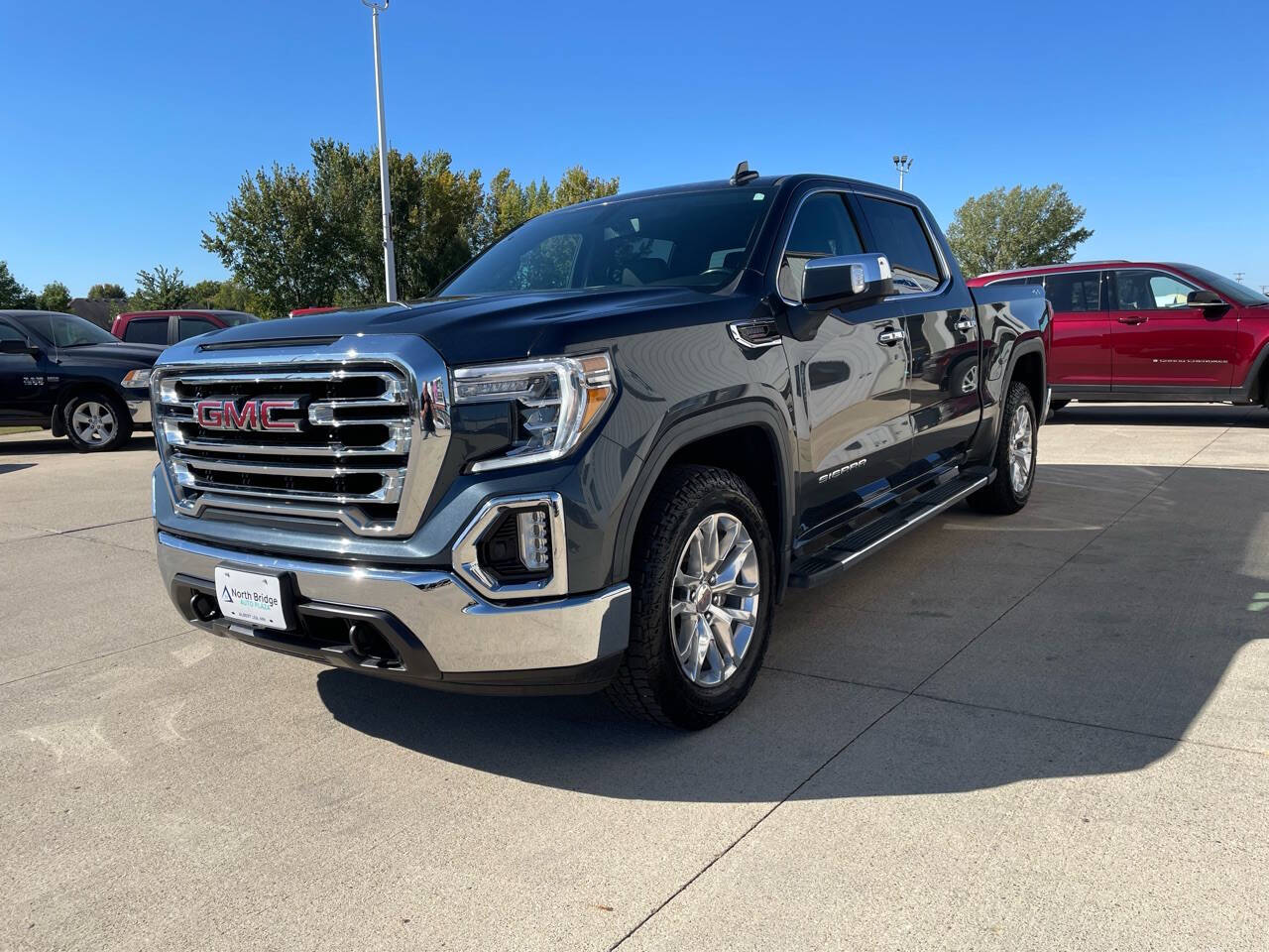2021 Gmc Sierra 1500 SLT photo 2