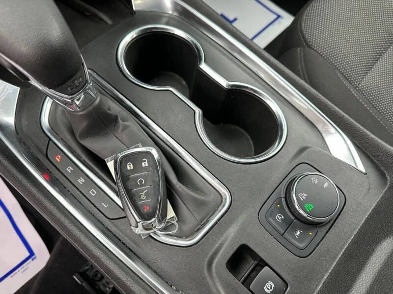 2022 Chevrolet Traverse LT Cloth