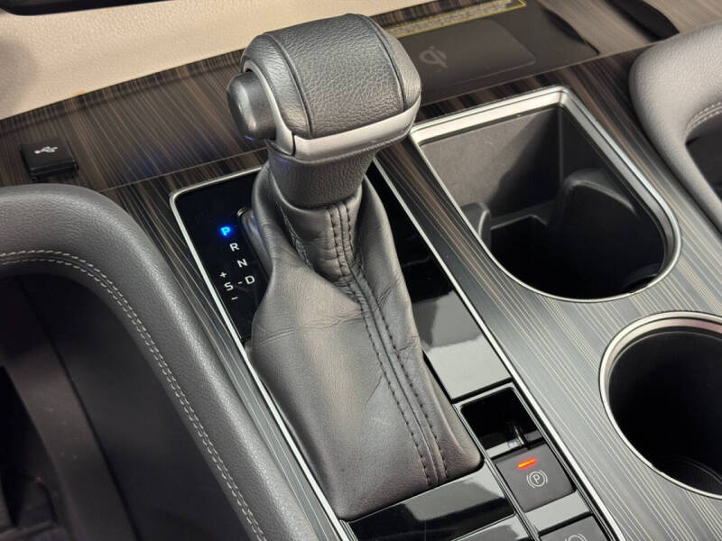 2022 Toyota Sienna Limited 7-Passenger