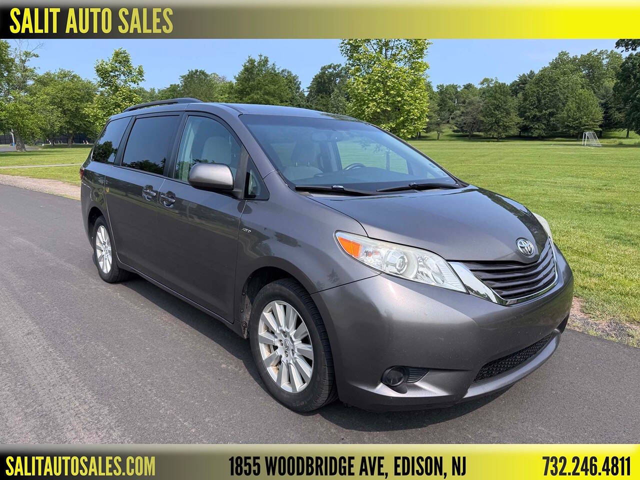 2017 Toyota Sienna 1