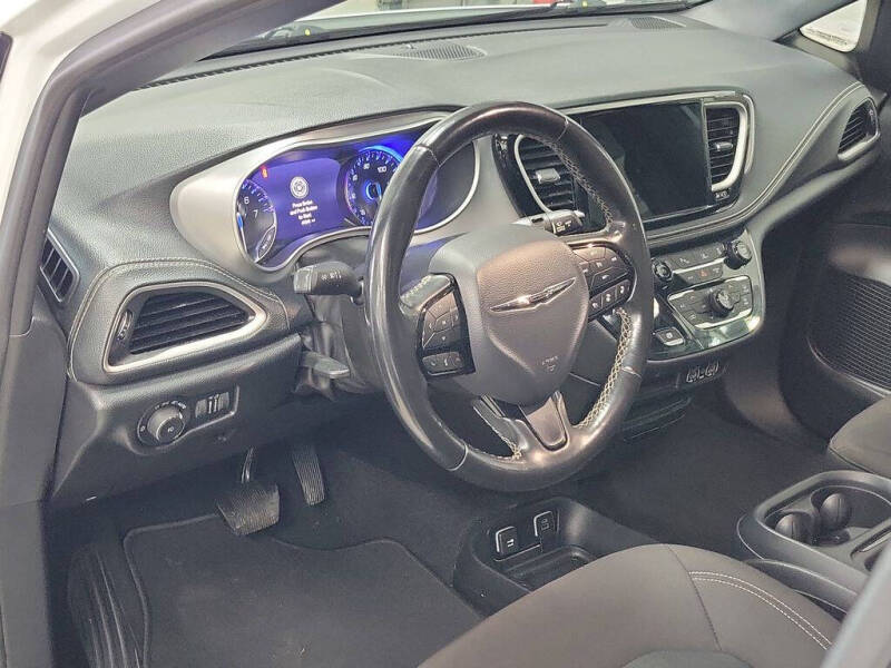 2021 Chrysler Pacifica Touring