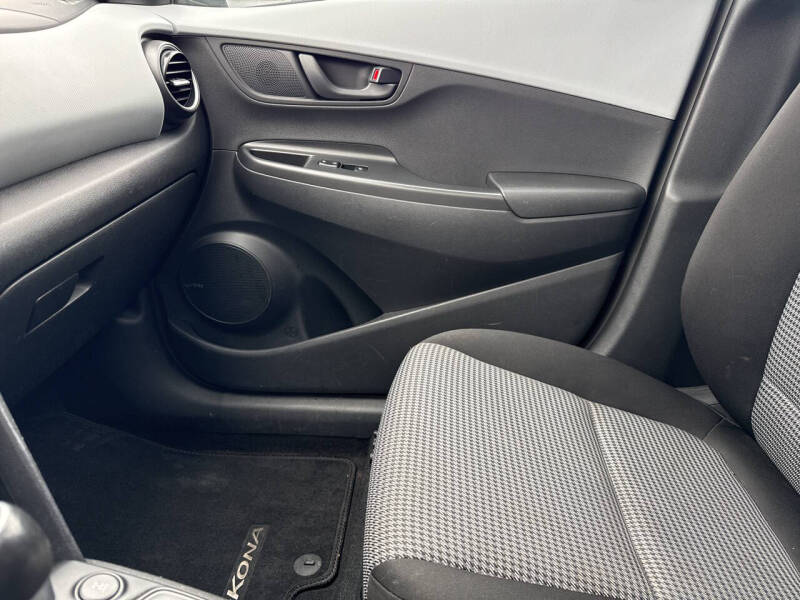 2020 Hyundai Kona SEL Plus