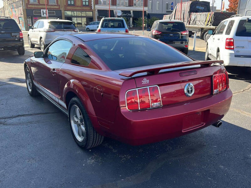 2006 Ford Mustang V6 Standard