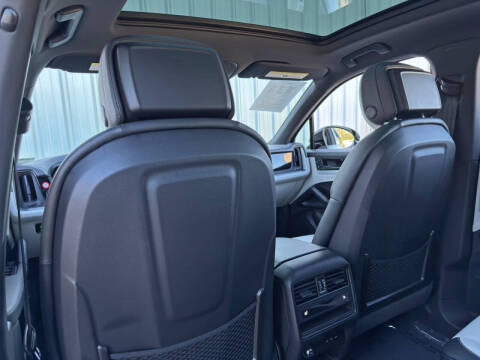 2024 Porsche Cayenne E-Hybrid