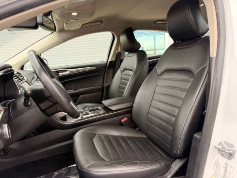 2017 Ford Fusion Hybrid SE