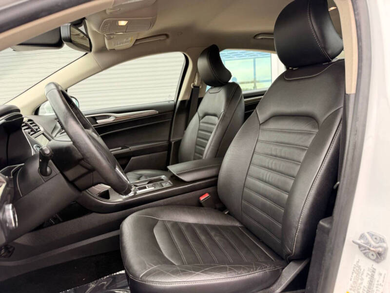 2018 Ford Fusion Hybrid SE