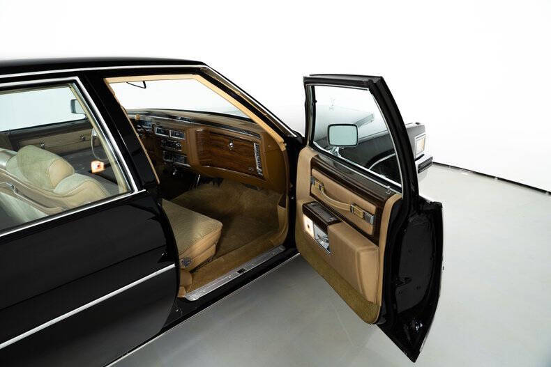 1977 Cadillac DeVille