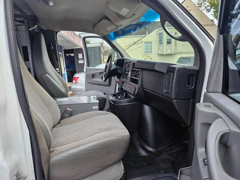 2013 Chevrolet Express 2500