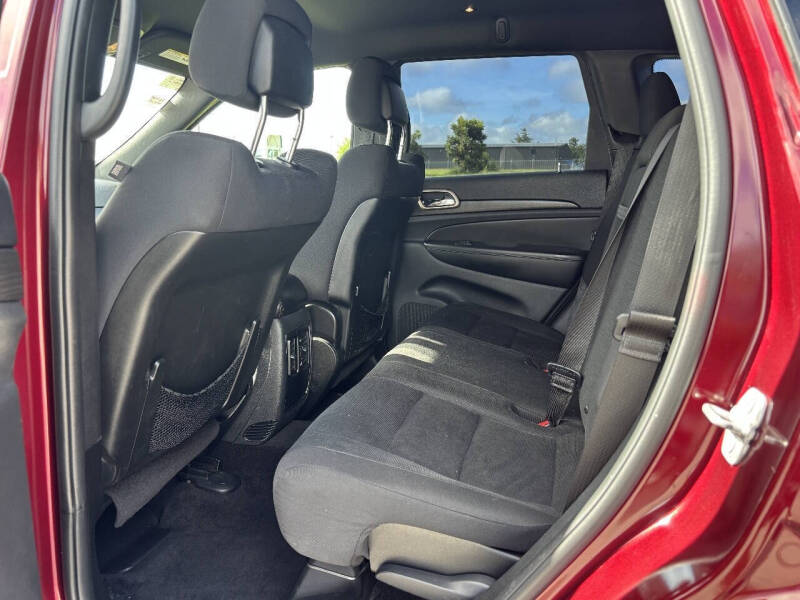 2017 Jeep Grand Cherokee Laredo