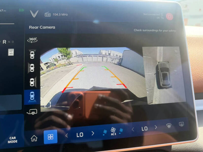 2024 VinFast VF8 Plus
