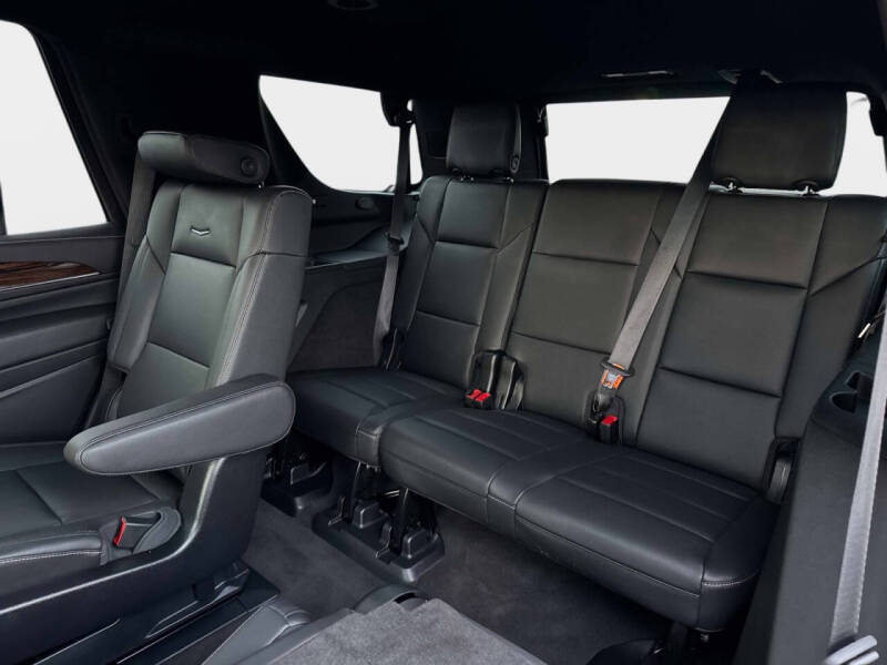 2024 Cadillac Escalade Luxury