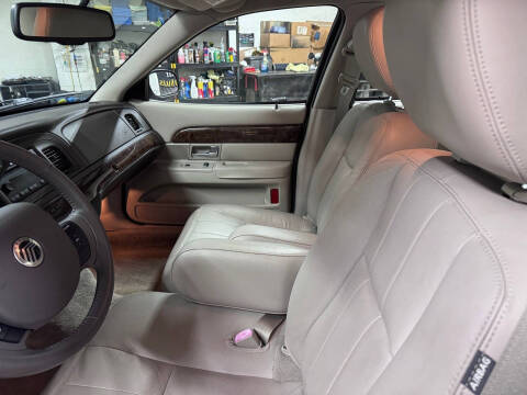 2011 Mercury Grand Marquis LS