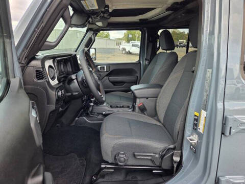 2024 Jeep Gladiator Sport S