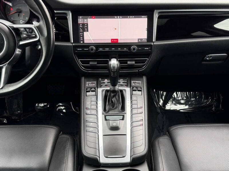 2020 Porsche Macan S