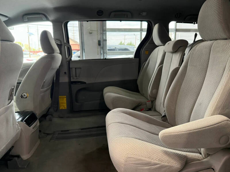 2012 Toyota Sienna