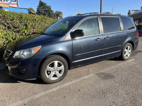 2009 Volkswagen Routan SE