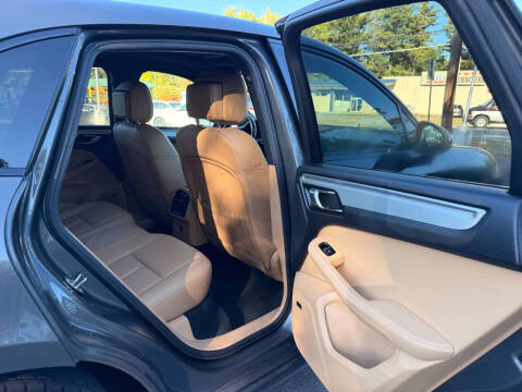 2017 Porsche Macan GTS