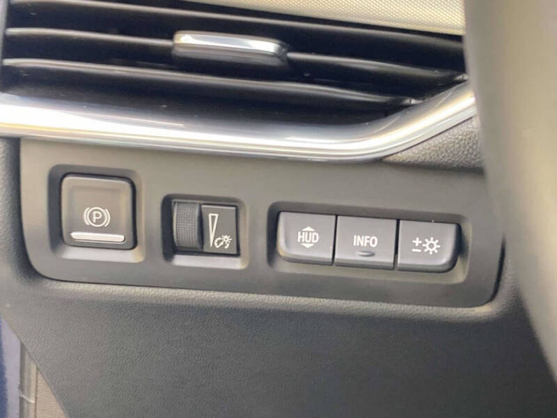 2022 Cadillac XT4 Premium Luxury