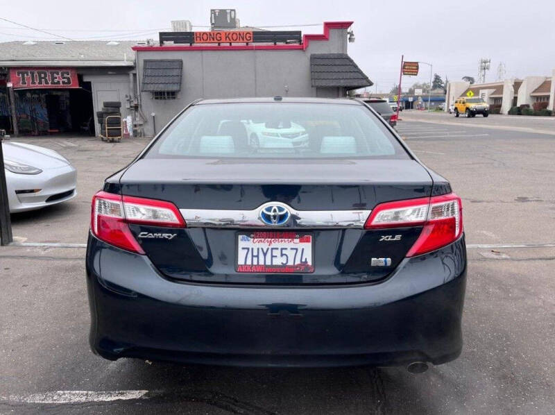 2012 Toyota Camry Hybrid XLE