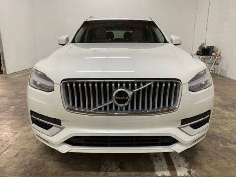 2024 Volvo XC90 B6 Core Bright Theme