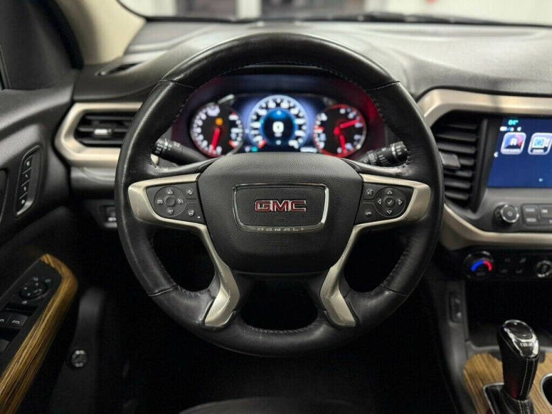 2017 GMC Acadia Denali