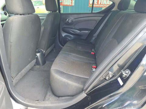 2015 Nissan Versa 1.6 S