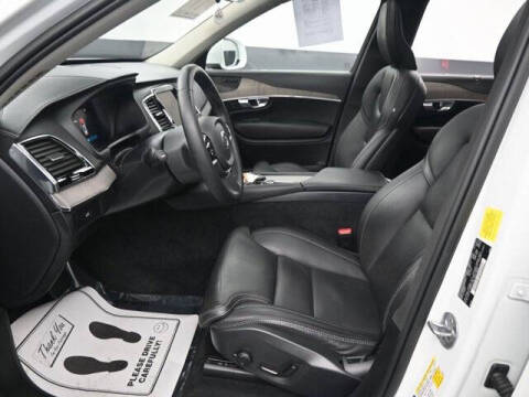 2023 Volvo XC90 B6 Ultimate Bright Theme 7P