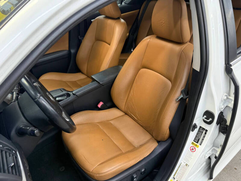 2013 Lexus CT 200h