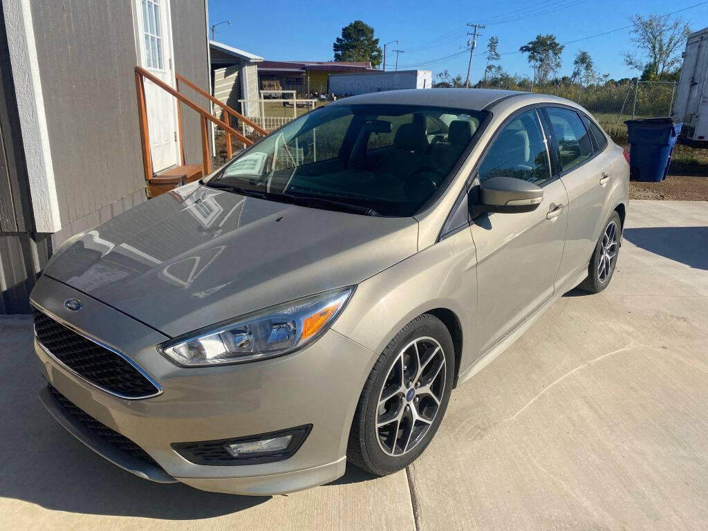 BRONZE 2015 Ford Focus SE SE 4dr Sedan 1