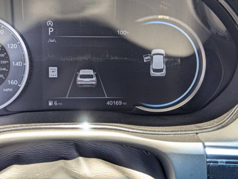 2023 Genesis GV70 2.5T Standard