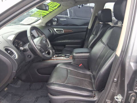 2018 Nissan Pathfinder SL