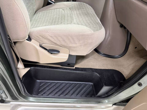 2002 Ford E-Series E-350 SD XLT