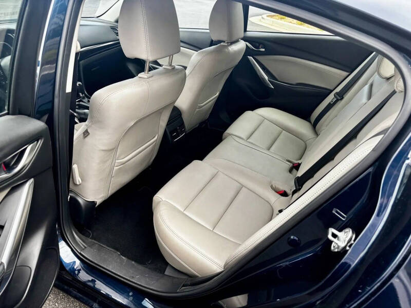 2015 Mazda MAZDA6 i Touring