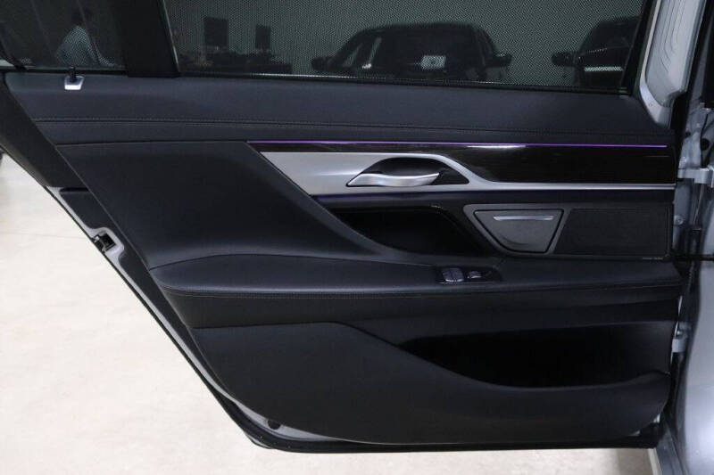 2020 BMW 7 Series 740i