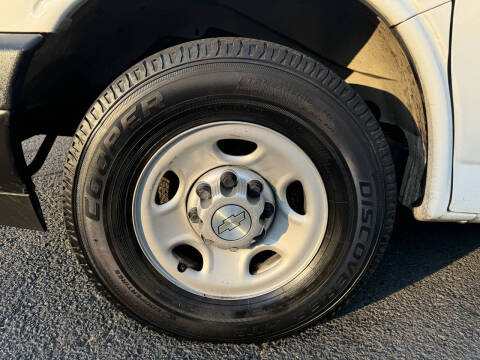 2017 Chevrolet Express 2500