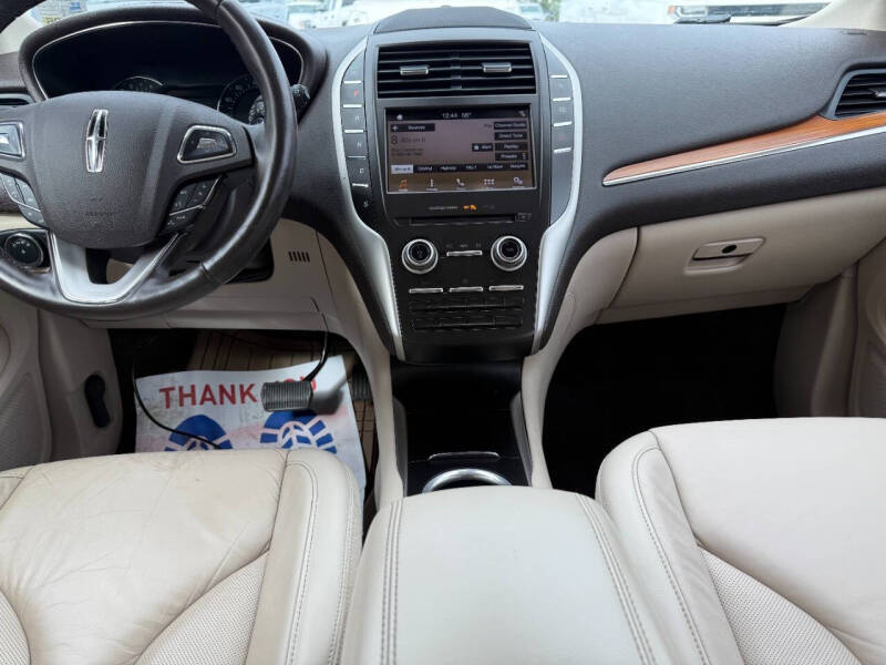 2019 Lincoln MKC Select